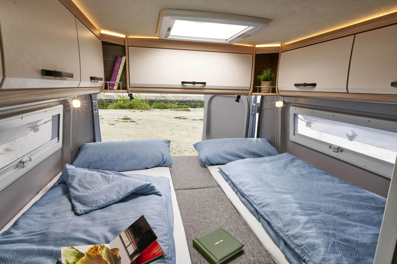 Längs-Doppelbett im Heck – gemütlich und variabel